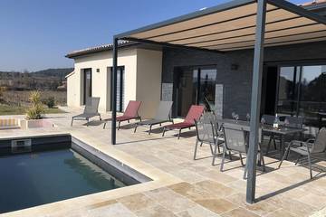 Cottage pour 6 personnes, avec jardin et terrasse à Villes-sur-Auzon