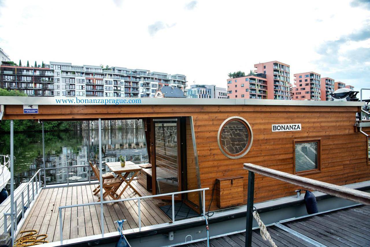 Mobile Home in Prag, Mittelböhmen