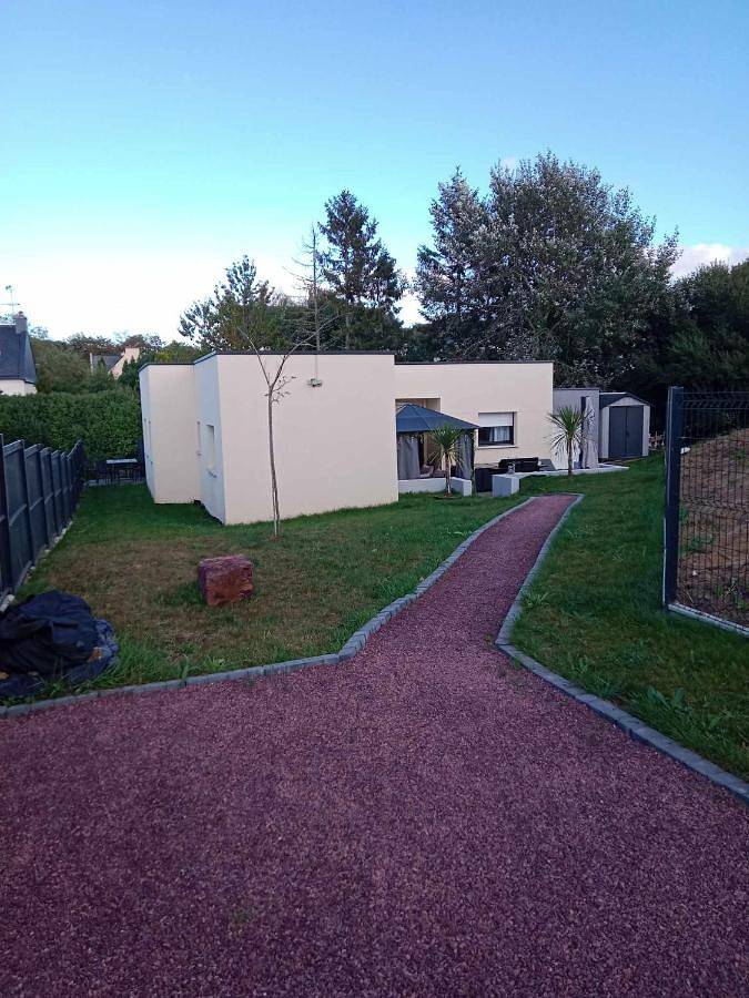 Appartement de vacances entier, Double Room with Shared Bathroom in Paimpol, Côte de Goëlo