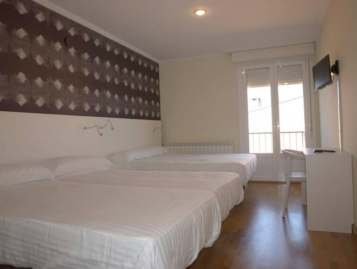 Gîte pour 2 personnes, avec jardin et terrasse à Los Arcos - 4