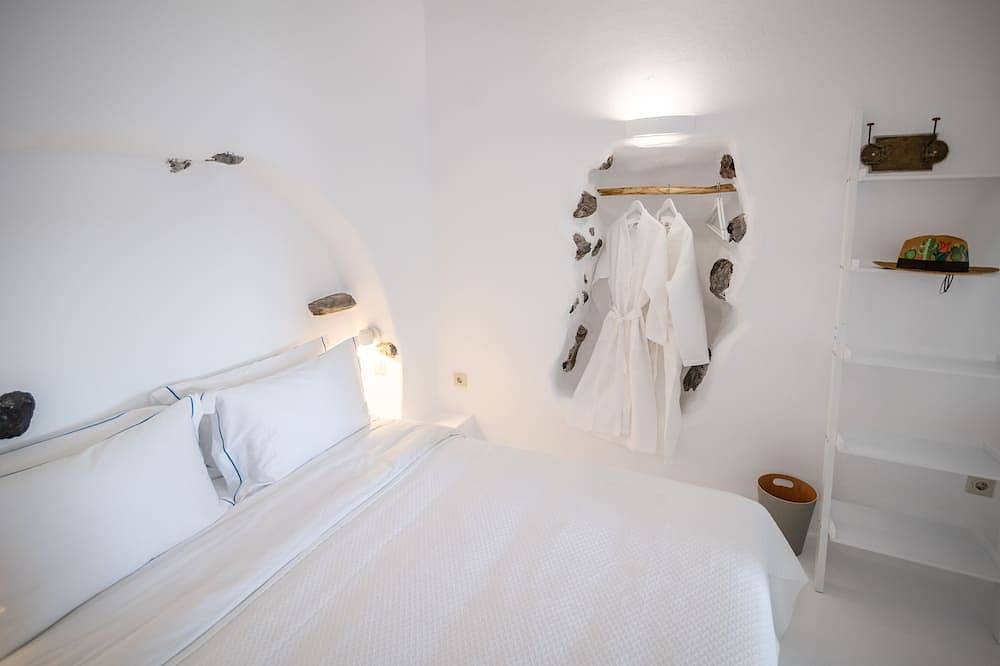Appartement entier, Kallisti Sunset with Plunge Pool in Ormos Ammoudiou, Oia