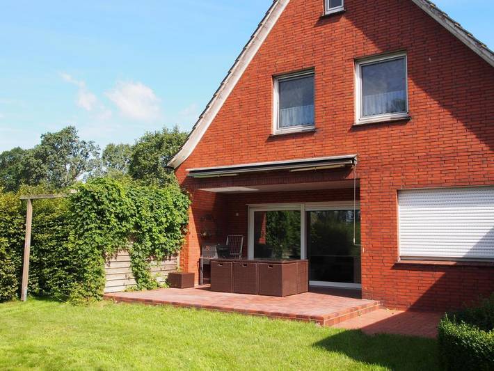 Location de vacances pour 8 personnes, avec jardin et vue, adapté aux familles à Rhauderfehn