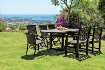 Villa in Santa Eulària des Riu, East Ibiza für 10 