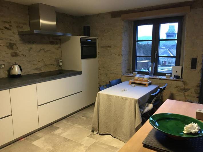 Location de vacances pour 2 personnes, avec jardin dans Opont - 4