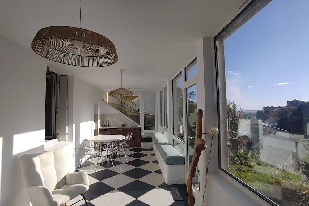 Ganze Wohnung, Sea view apartment, near town center in Brest, Brest und Umgebung