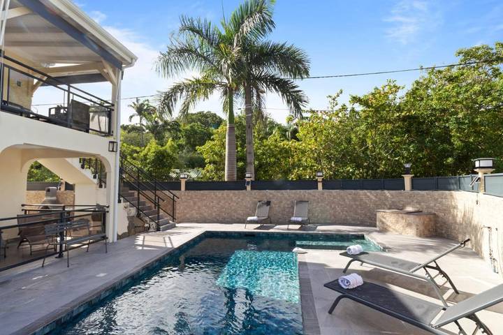 Gîte pour 4 personnes, avec piscine dans Plage de la Caravelle - 2