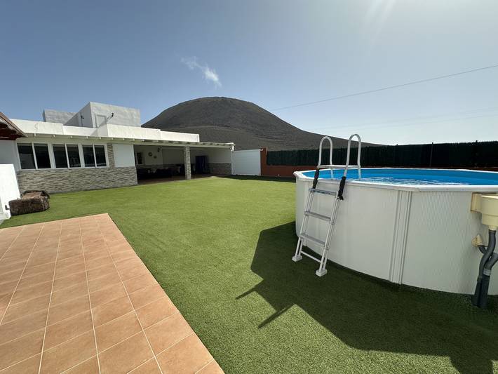 Ferienhaus für 6 Personen, mit Terrasse und Garten