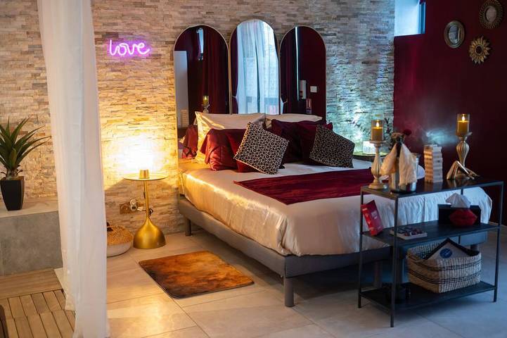 Gîte pour 2 personnes, avec jardin et terrasse dans Sainte-Honorine-de-Ducy - 2