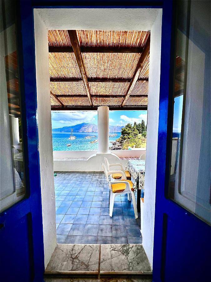 Location de vacances pour 4 personnes, avec terrasse et vue à Santa Marina Salina - 4