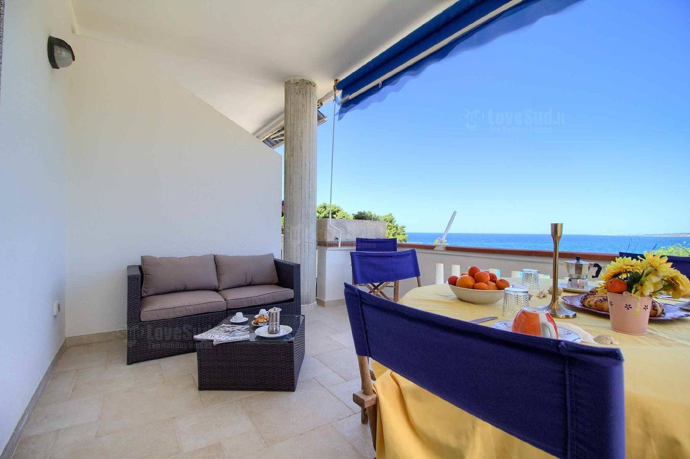 Sunset Greg, lovely front bay terraced house in Marina di San Gregorio, Patù