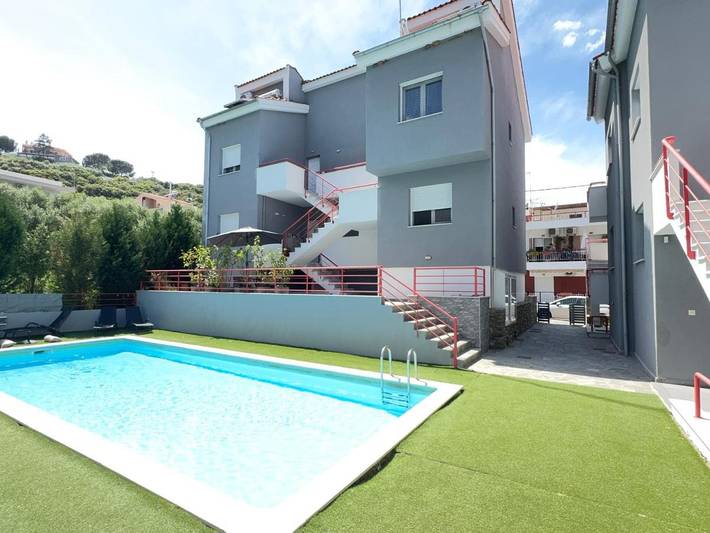 Ferienhaus für 6 Personen, mit Ausblick und Garten sowie Pool - 1