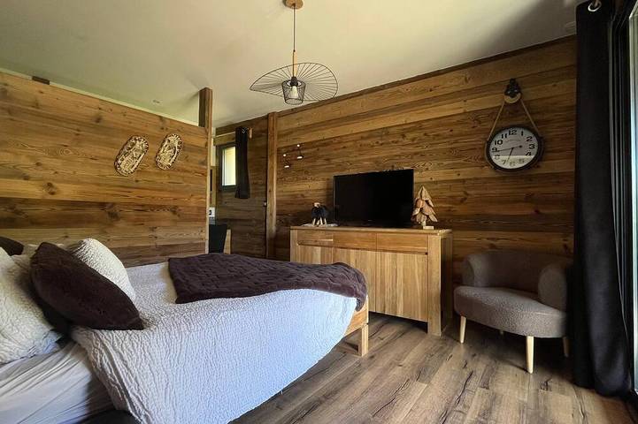 Gîte pour 8 personnes à Saint-Maurice-de-Ventalon - 3