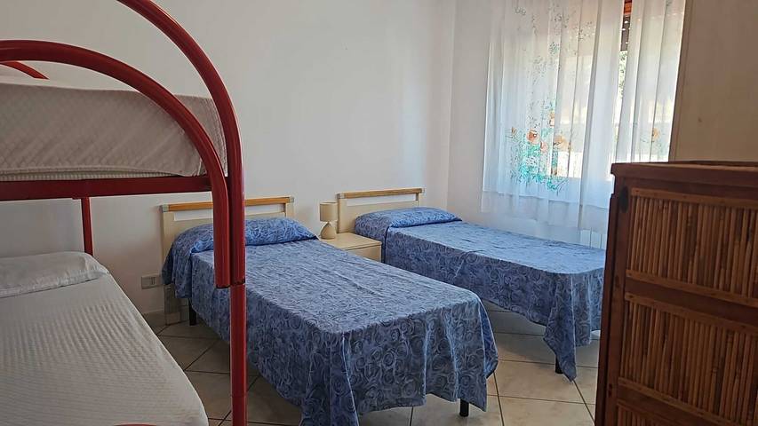 Ferienwohnung für 6 Personen, mit Balkon und Garten in Paestum - 2