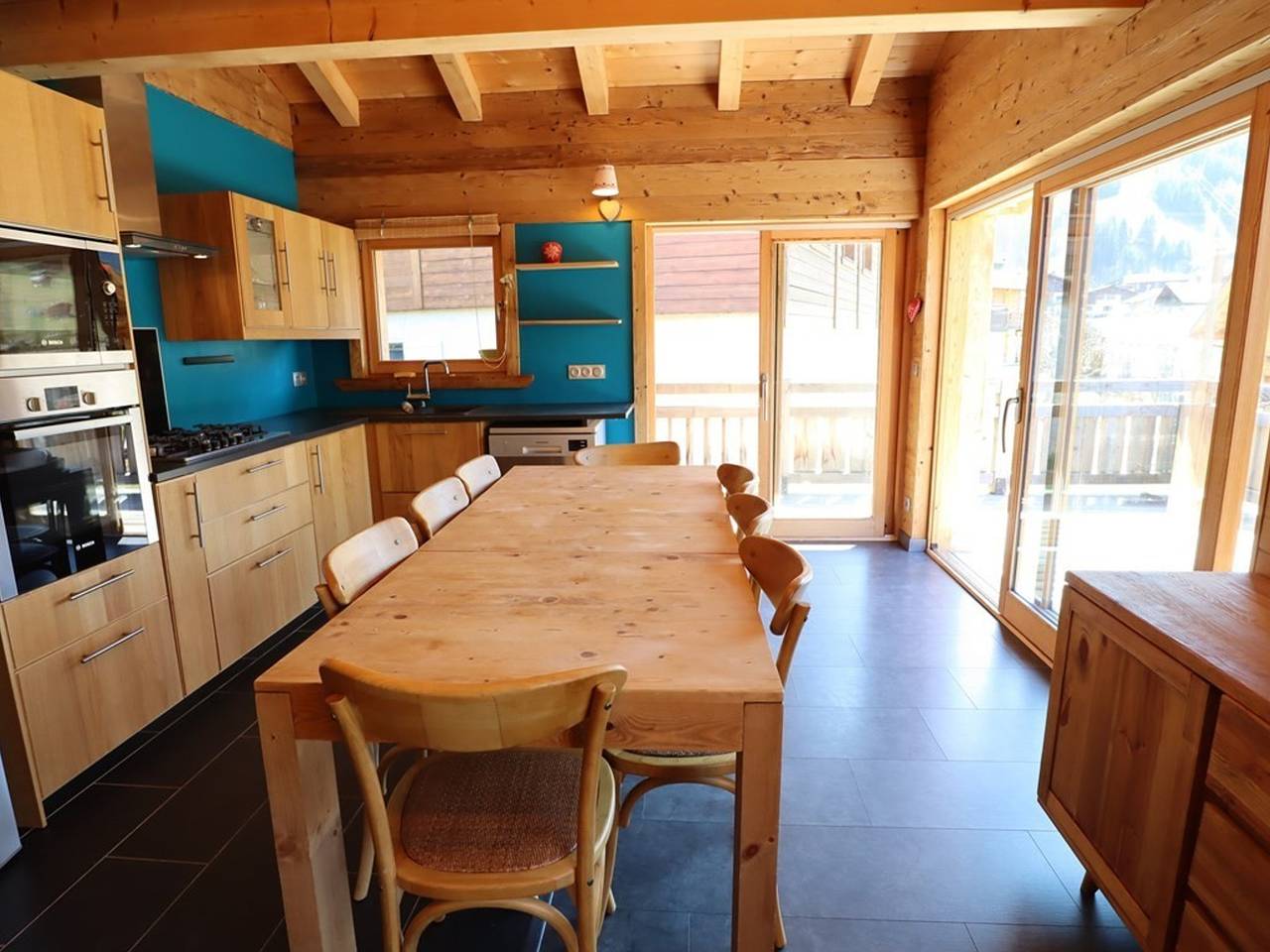 Chalet calme et récent à Arêches-Beaufort, 8 pers, exposé sud, terrasse ensoleillée, proche du village in Arêches, Beaufort (Rhône-Alpes)