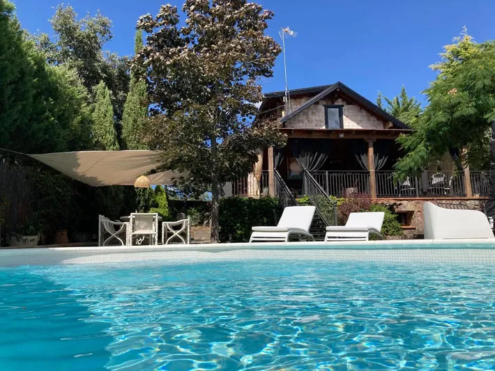 Casa de vacaciones para 8 personas, con jardín además de piscina y vistas - 1