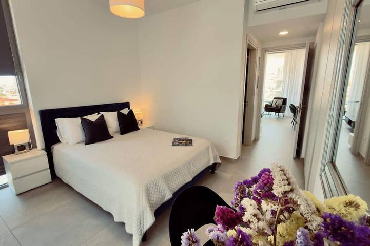 Appartement entier, Apartment/NearCasino\\Port/GolfClub/Tennis Academy\\Mall/&Football Stadium. in Limassol, Chypre du Sud
