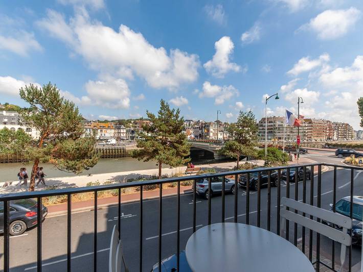 Gîte pour 4 personnes, avec balcon/terrasse dans Gare de Trouville - Deauville - 2