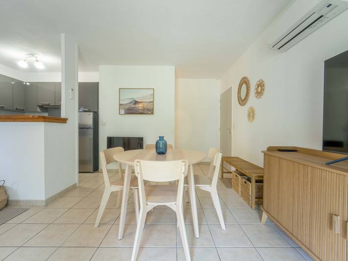 Gîte pour 5 personnes, avec terrasse et piscine à Bias - 4