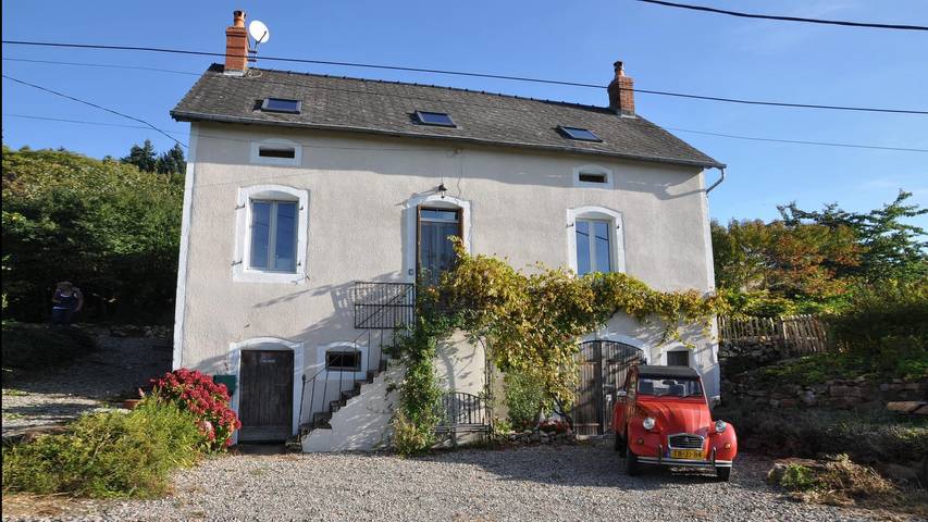 Gîte pour 4 personnes, adapté aux familles à Saint-Léger-sous-Beuvray
