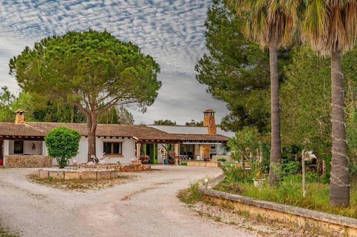 Chalet para 35 personas, con jardín y piscina - 1