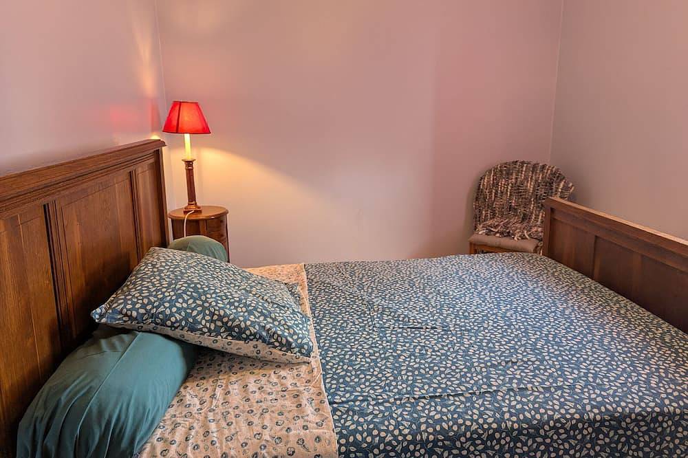 Casa familiar con 5 dormitorios, terraza y estacionamiento cerca del centro de Sully-sur-Loire in Sully-sur-Loire, Sologne