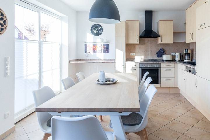 Ferienhaus für 9 Personen, mit Balkon und Sauna sowie Garten in Boltenhagen - 3