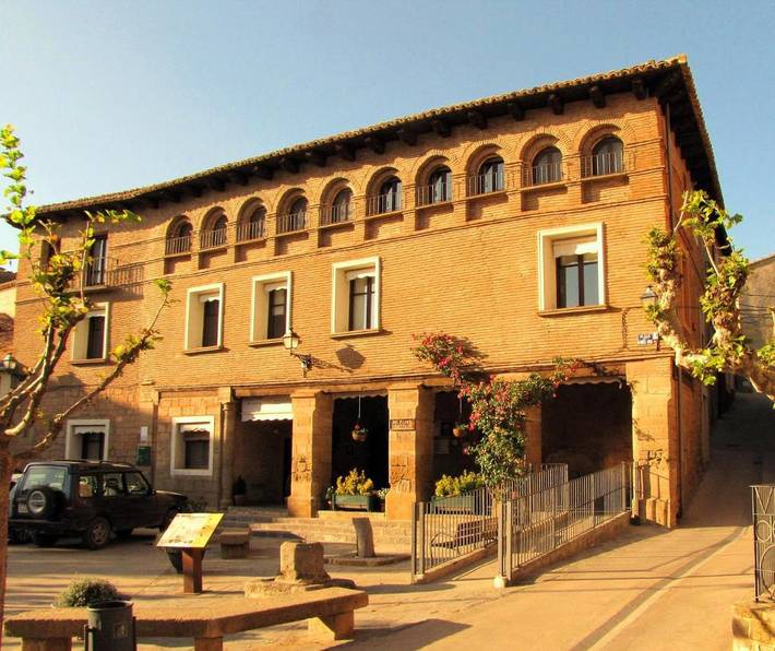 Hôtel pour 3 personnes, avec terrasse à Loarre