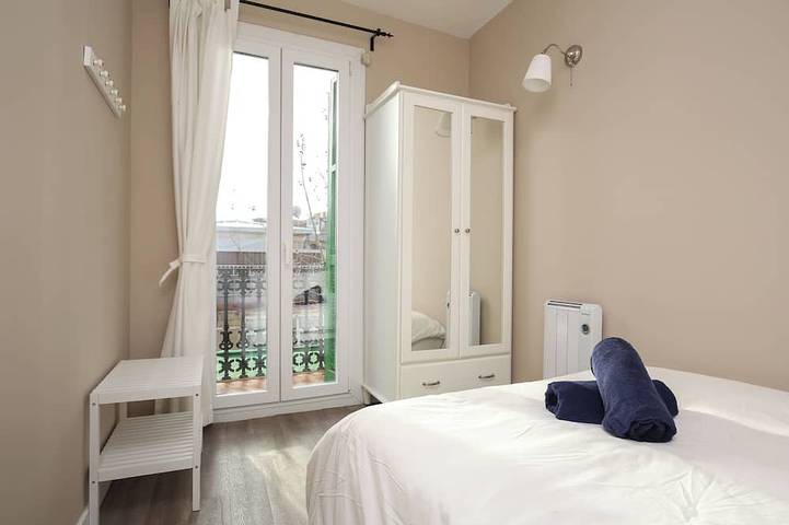 The Sants's balcony in Centro Barcelona, Barcelona