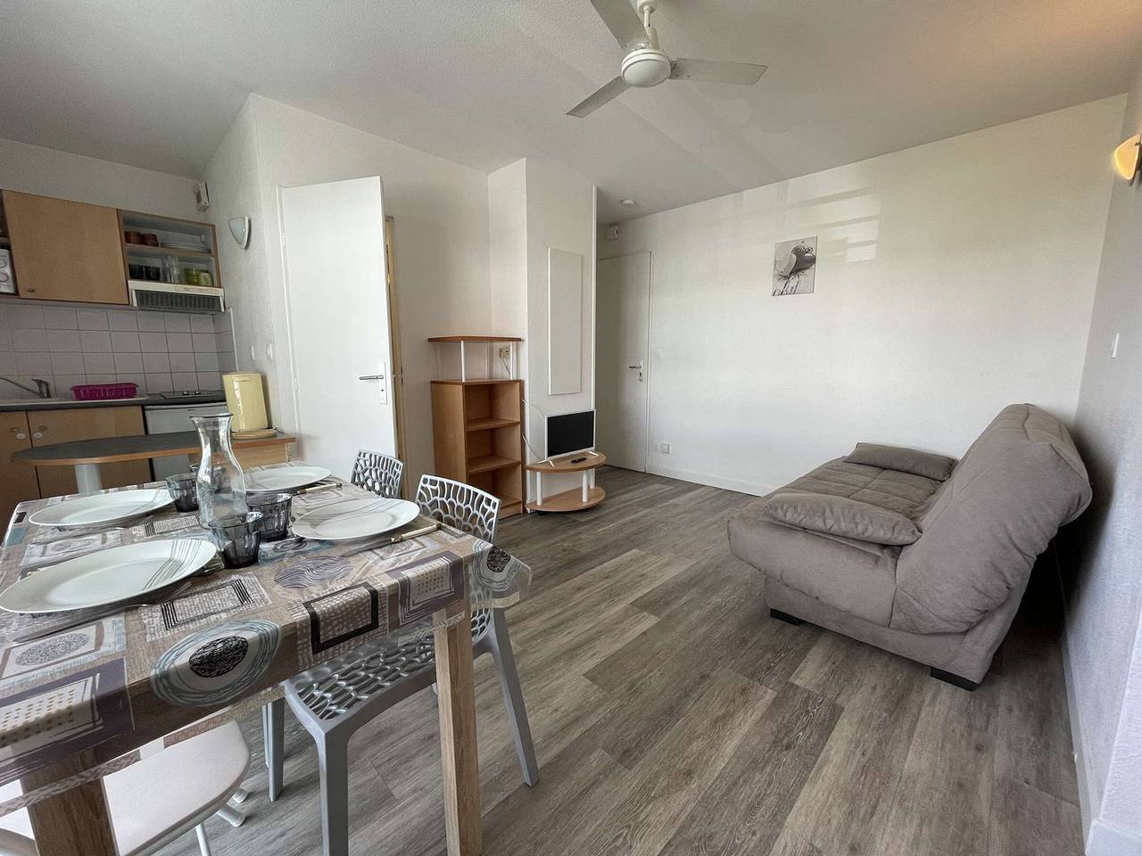 Entire apartment, 2-room apt with balcony in La Rochelle in La Rochelle, La Rochelle region