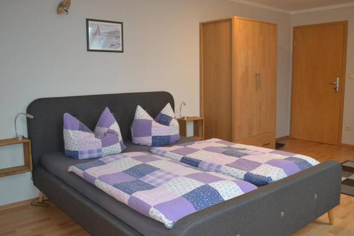 Ferienwohnung für 2 Personen, mit Ausblick und Garten, kinderfreundlich in Oertzenhof