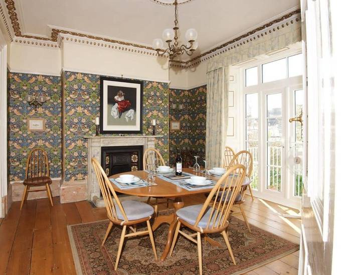 Location de vacances pour 6 personnes, avec piscine ainsi que jardin et terrasse à Plymouth - 4