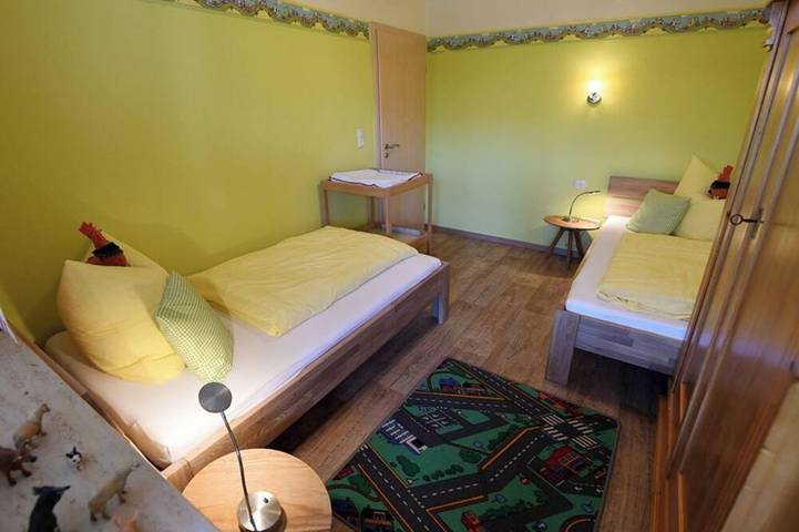 Ganze Wohnung, Ferienwohnung mit eigener überdachter Terrasse in Altmühlsee, Gunzenhausen