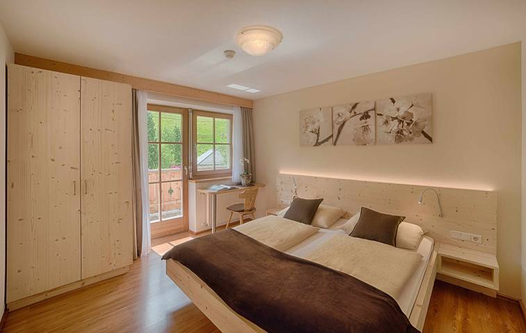 Hütte für 7 Personen, mit Sauna und Whirlpool sowie Garten in Südtirol - 4