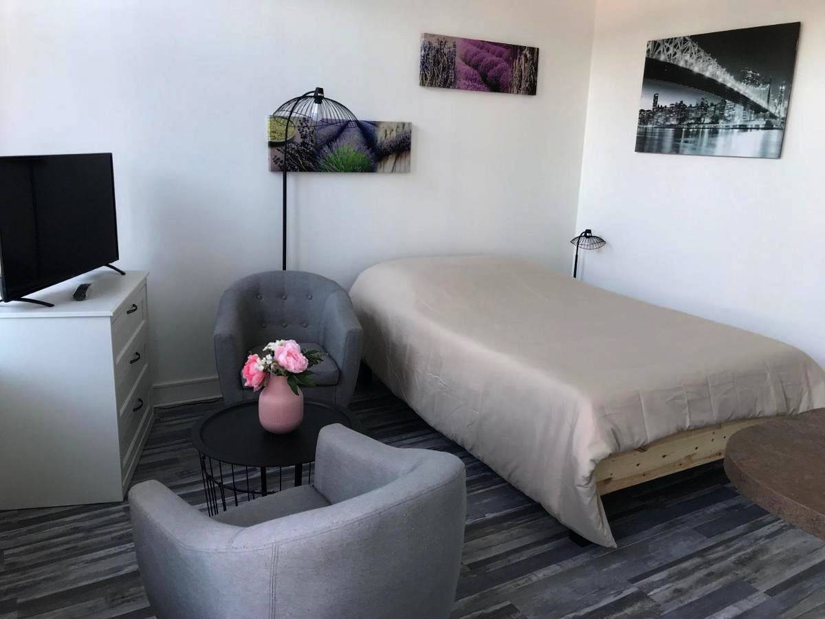 Appartement entier, One-Bedroom Apartment in Pont-Audemer, Région de Bernay