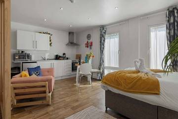 Apartment for 3 People in Exeter, Devon, Photo 3