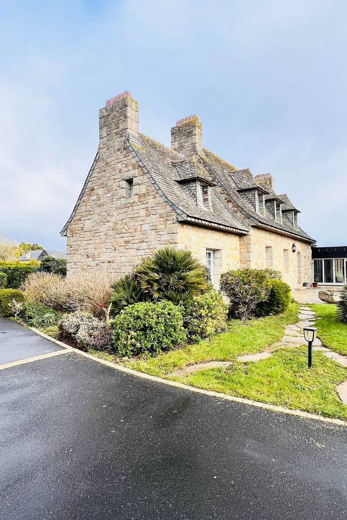 Location de vacances pour 8 personnes, avec jardin à Brignogan-Plages - 2