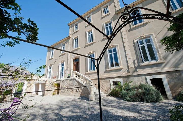 Location de vacances pour 14 personnes, avec jardin ainsi que vue et piscine, adapté aux familles à Canet - 4