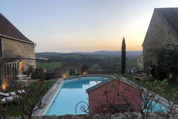 Agriturismo pour 6 personnes, avec jacuzzi et sauna ainsi que jardin et piscine à Massy (Saône-et-Loire)