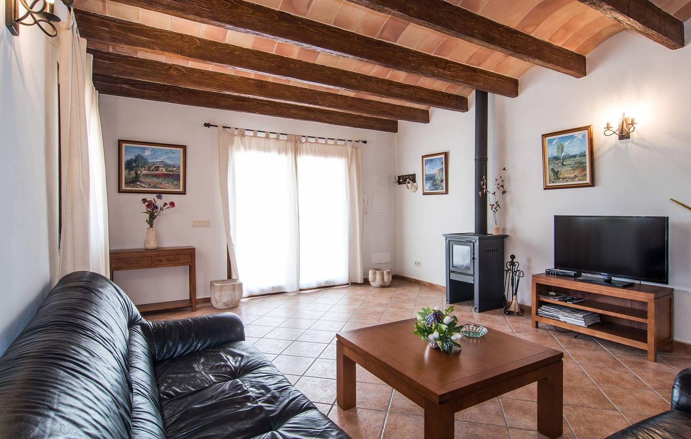 Terraza soleada con piscina y cocina in Porreras, Mallorca Sur