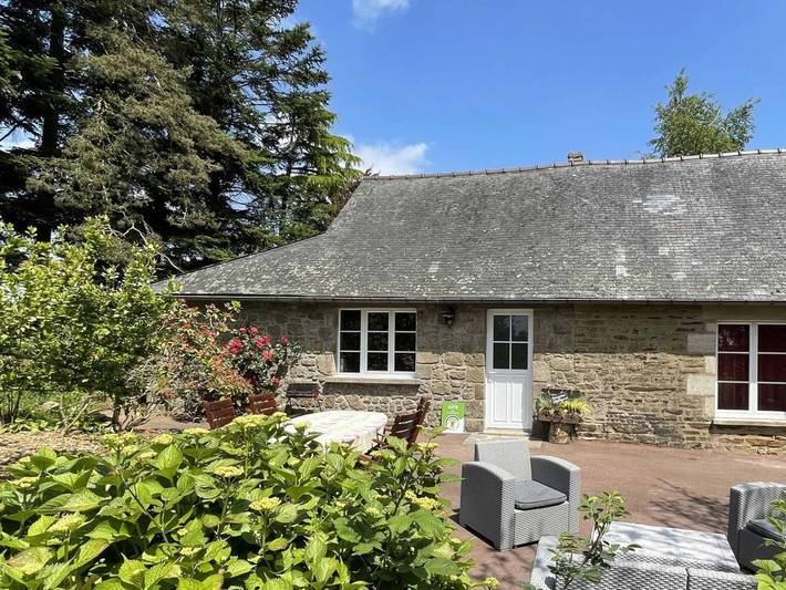 Gîte pour 4 personnes, avec Terrasse et Jardin dans Lesbois