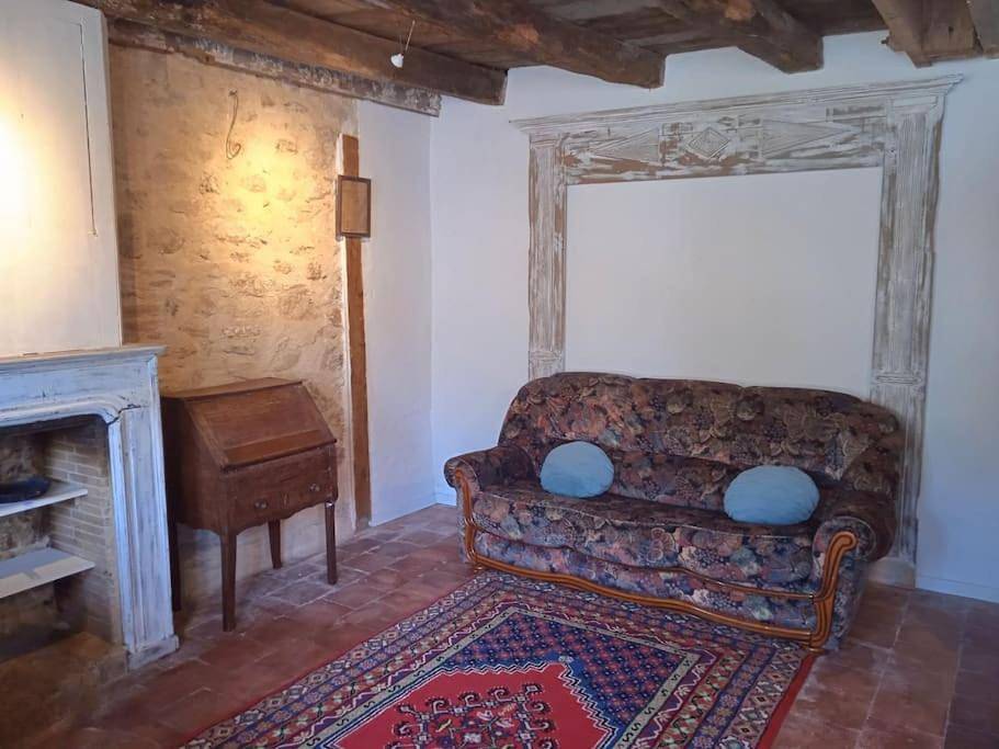 Petite maison de village in Ygrande, Allier