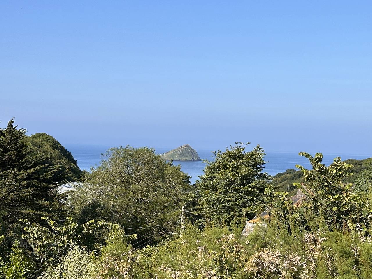 Mewstone View in Wembury, Devon
