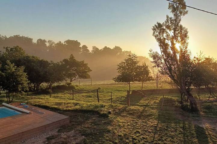 Gîte pour 10 personnes, avec jardin dans Goutevernisse