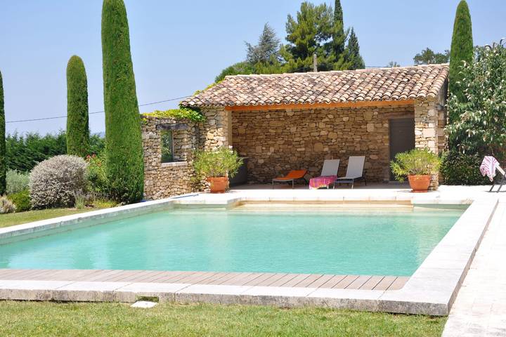 Maison de campagne pour 8 personnes, avec piscine ainsi que terrasse et jardin, adapté aux familles à Oppède - 2