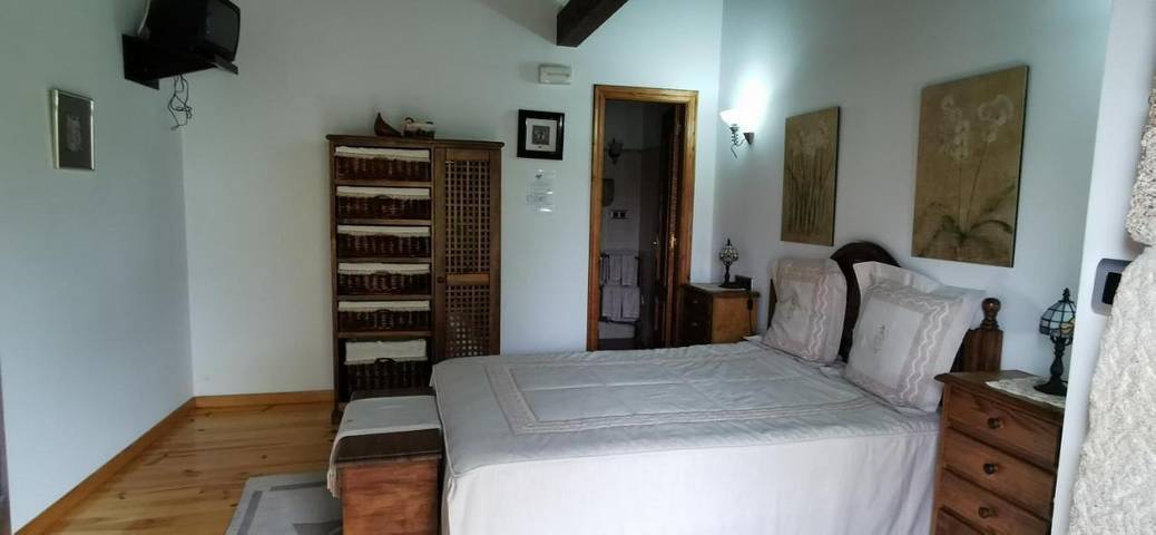 Casa rural con piscina para 4 personas, con jacuzzi además de jardín y piscina en Provincia de Orense - 4