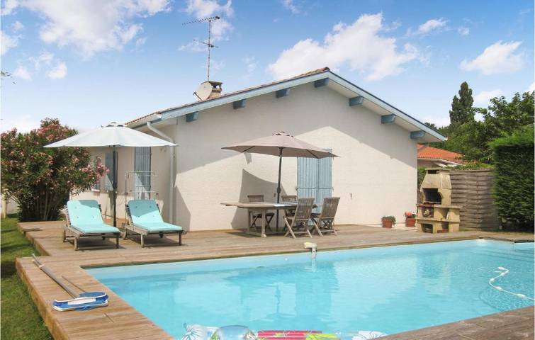 Location de vacances pour 4 personnes, avec Piscine à Seyresse