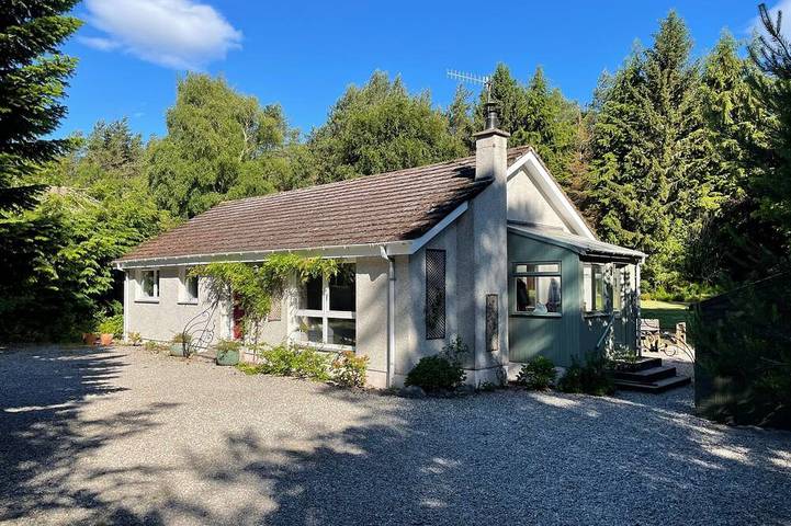 Cottage for 6 people, with garden, with pets in Boat of Garten