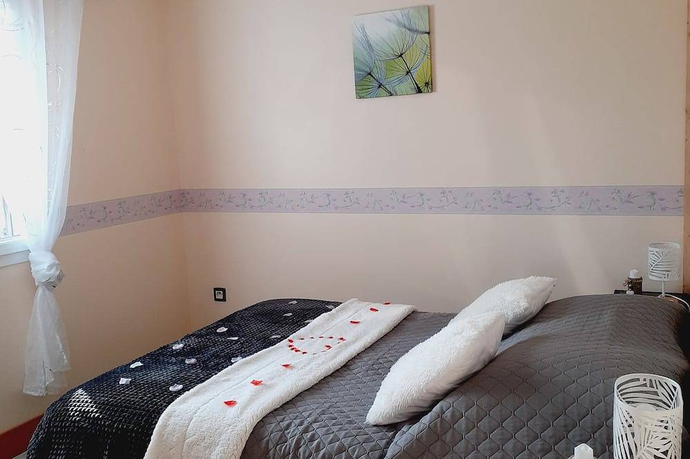 Jacuzzi Spa privatif - Piscine privée (été) - Clim - Chalet Mélèze Gers in Peyrusse-Grande, Gers