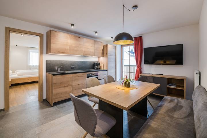 Ganze Wohnung, Ferienwohnung "Kuenz Dolomites 1" mit Bergblick, 2 Balkonen & Wlan in Vierschach, Innichen