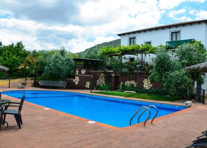 Maison de campagne pour 10 personnes, avec piscine ainsi que jardin et vue, animaux acceptés à Carcabuey - 2
